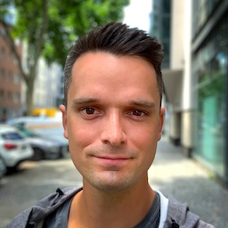 The blog author profile picture